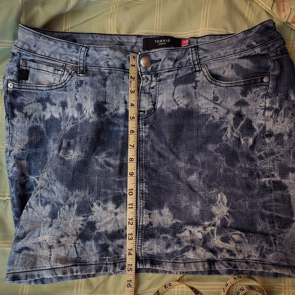torrid Dresses & Skirts - Torrid Blue Denim Skirt
